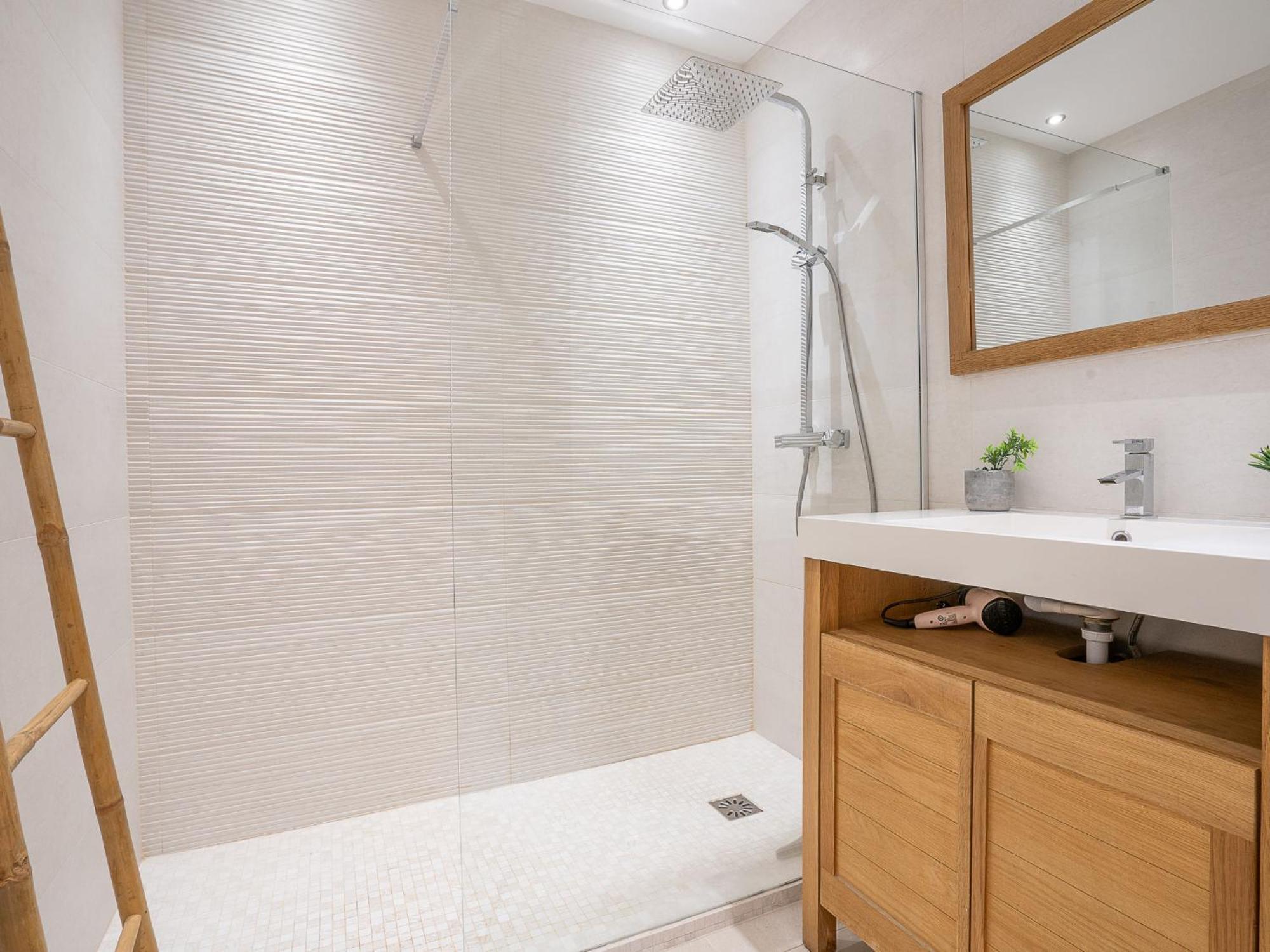 Apartment Les Aliscamps By Interhome Cannes Esterno foto